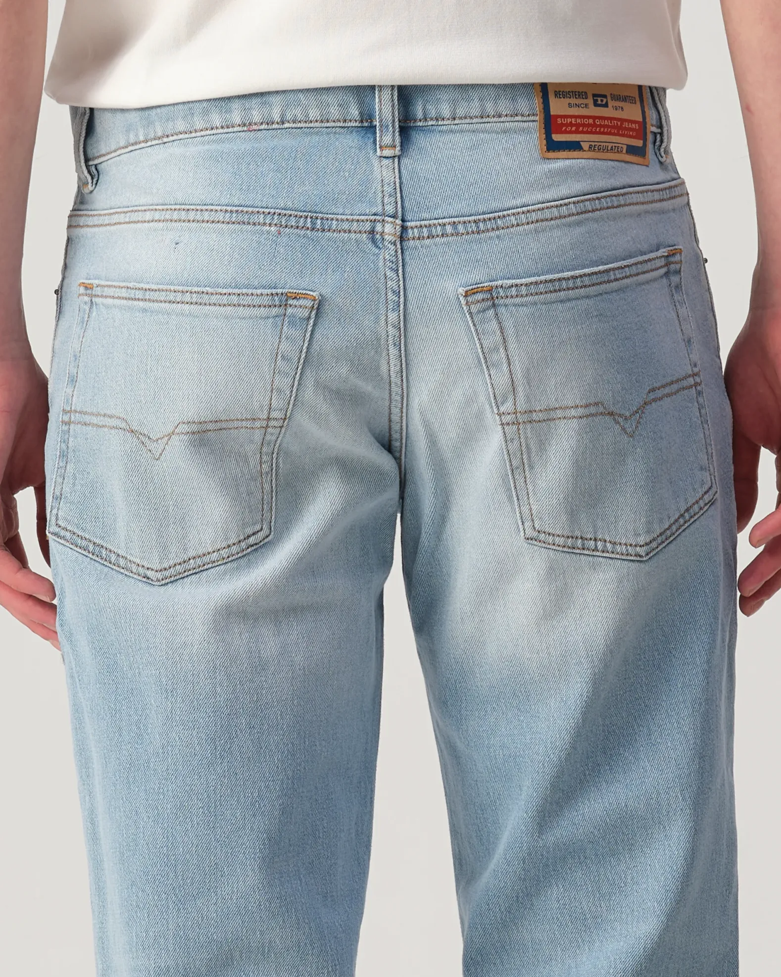 Diesel D-Finitive Jeans