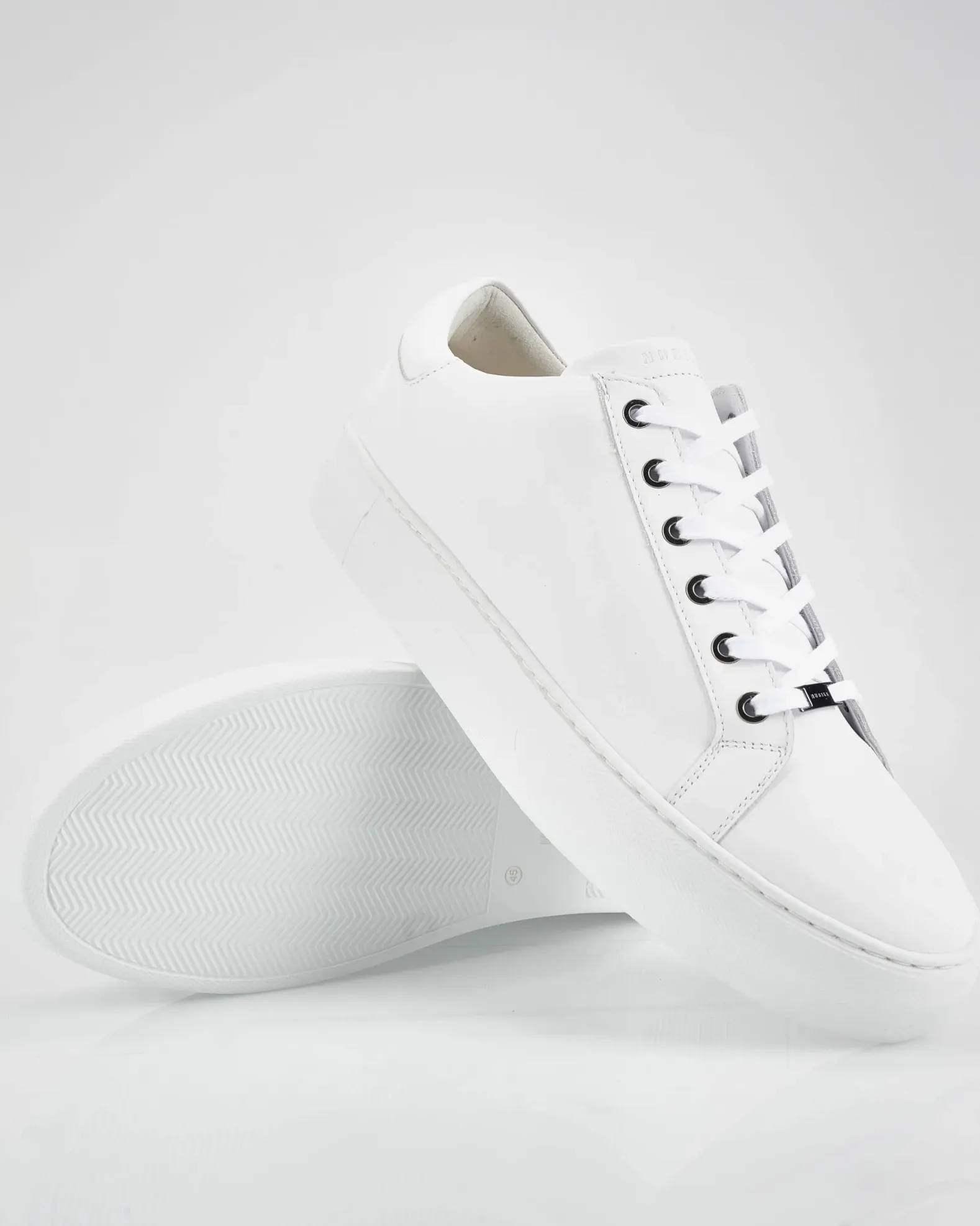 Nubikk Sneakers