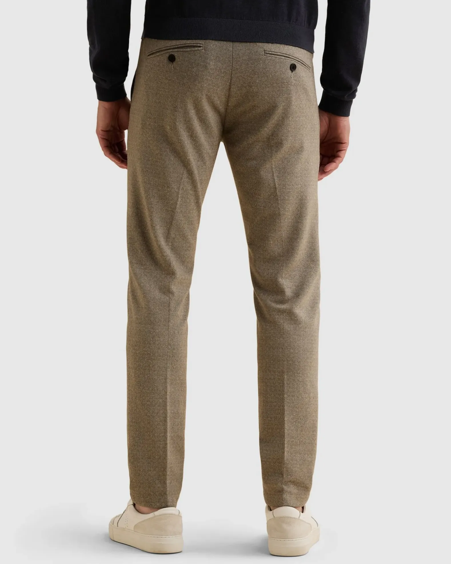 Vanguard Chino V11