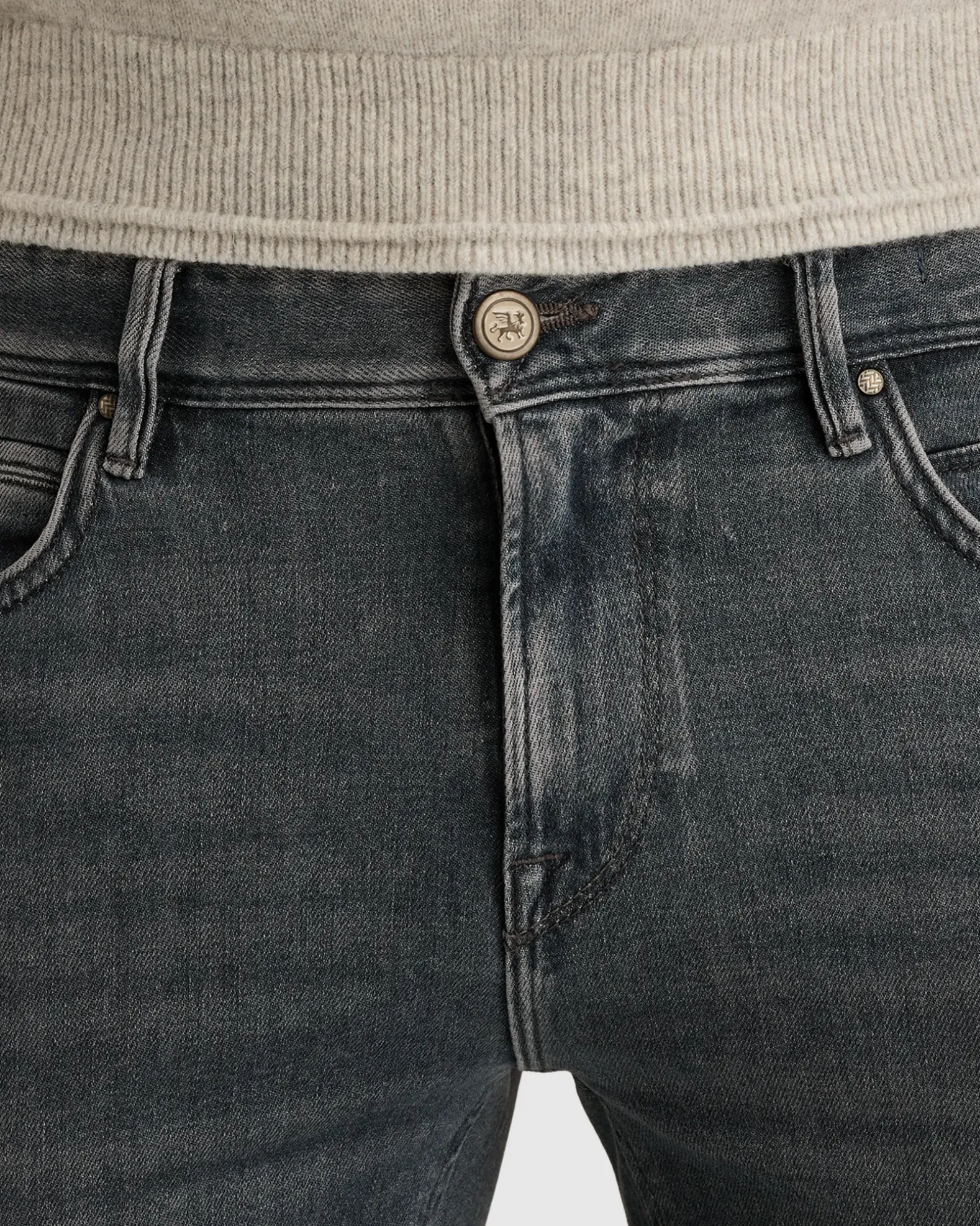 Vanguard Jeans V7